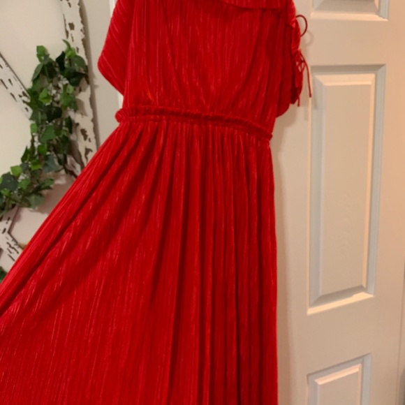 EXPRESS DRESS RED with laced shoulders - HOT! - Picture 1 of 6